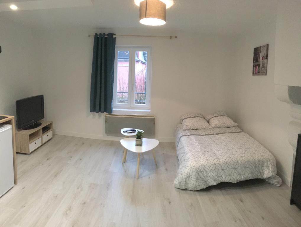 Studio A Hennebont Apartment ภายนอก รูปภาพ